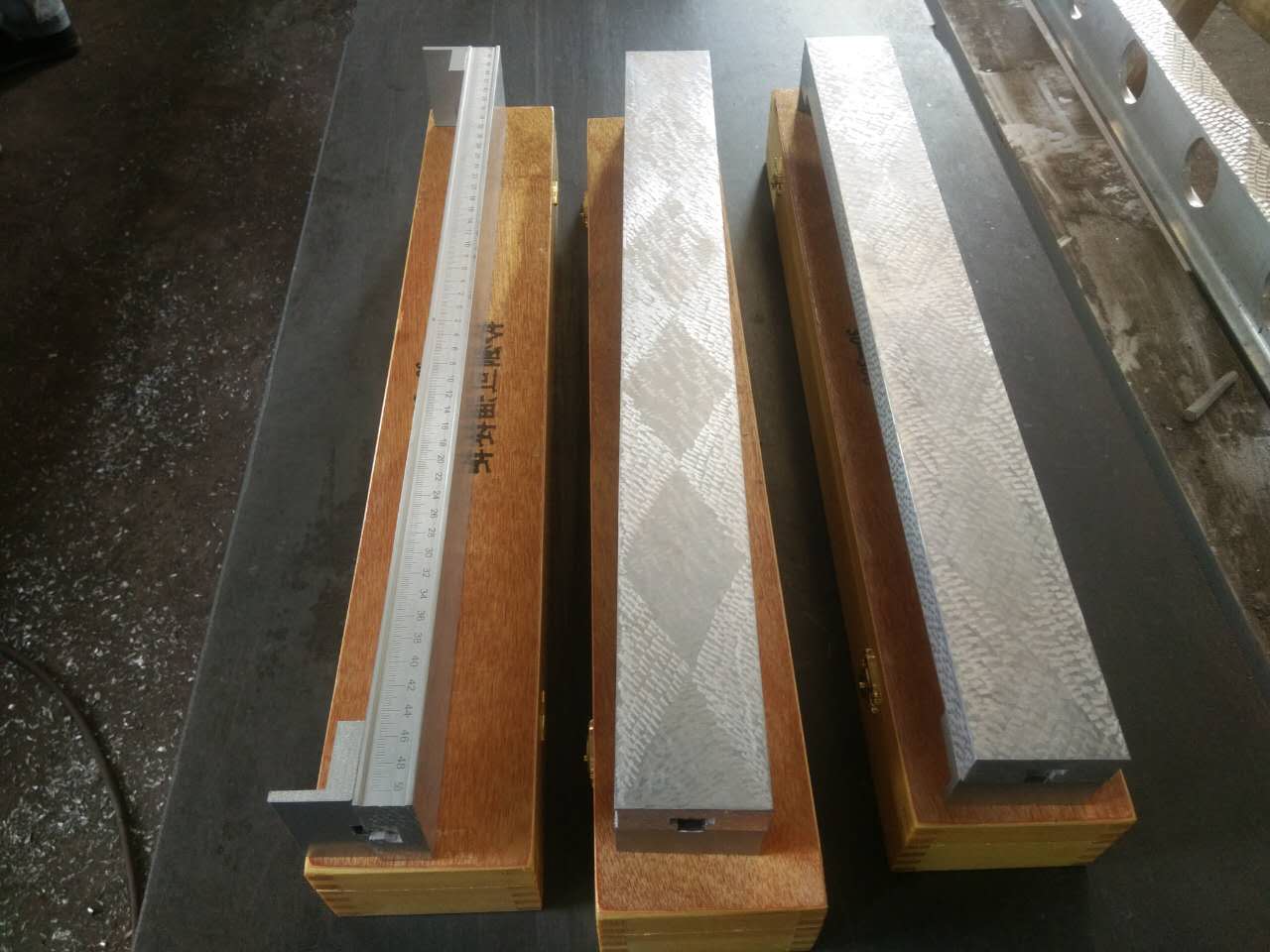 上海镁铝可调桥板